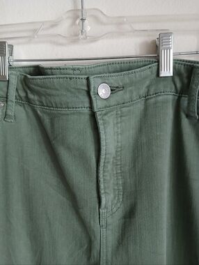 Chico's So Slimming Girlfriend Ankle Pant